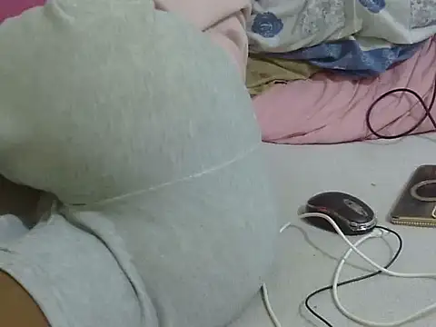 bellarincandy's cam snapshot