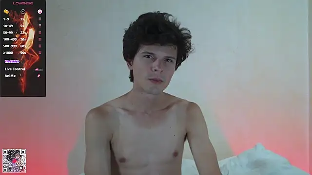 MaxxxTaylor's cam snapshot