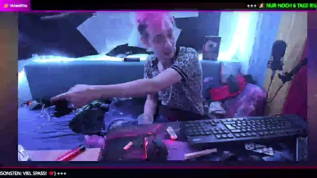 VelvetRise's cam snapshot