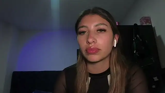 AliceTeenager___'s cam snapshot