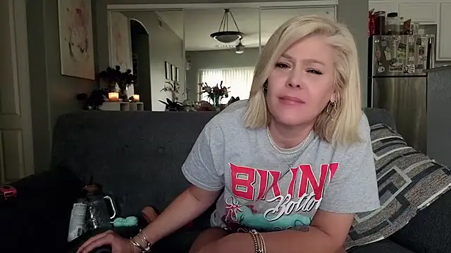 Lexi_Shocker's cam snapshot