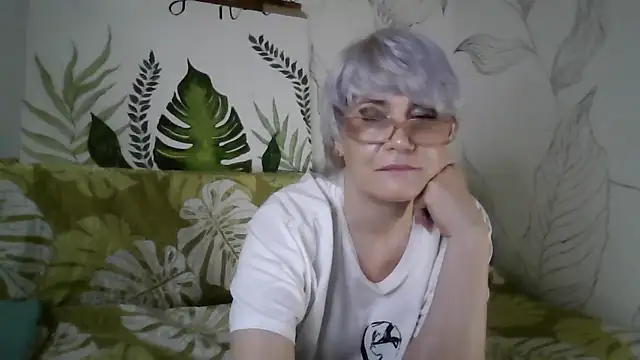 Catty_Lady's cam snapshot