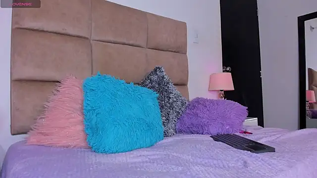 ashleycurvyy's cam snapshot