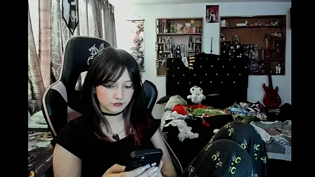 Maki_Zein_'s cam snapshot