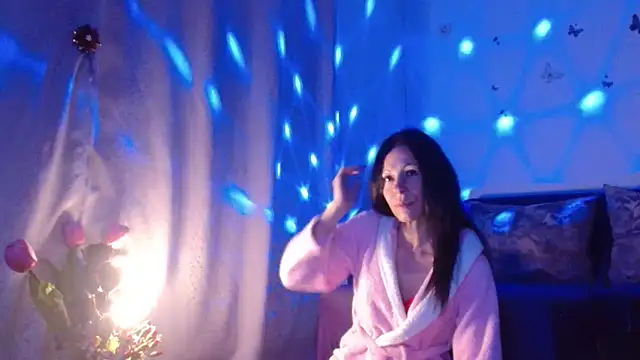 ElysaSun's cam snapshot