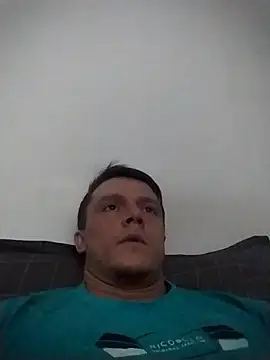 RAFAELQUINTEROSCAVALHEI live sex cam