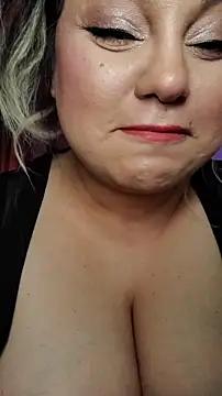 LarissaQuinn's cam snapshot