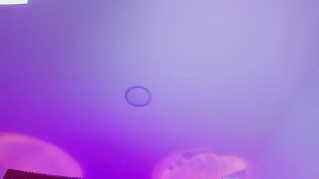 kitty_sweeety_'s cam snapshot