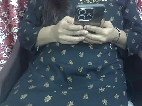 Lusty_Wife1's cam snapshot