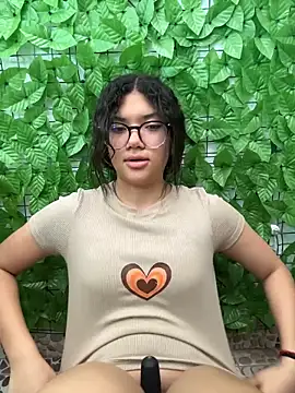 _Queen_love2's cam snapshot