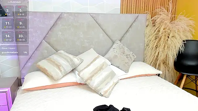 Brunnette_Sensation's cam snapshot