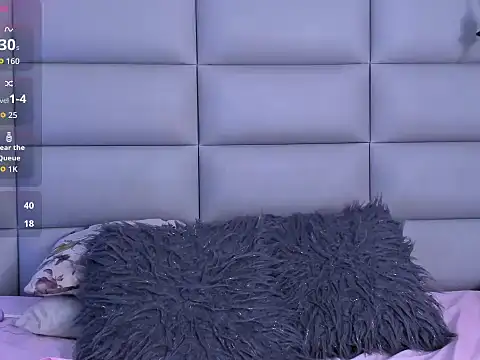 miss-liz-'s cam snapshot