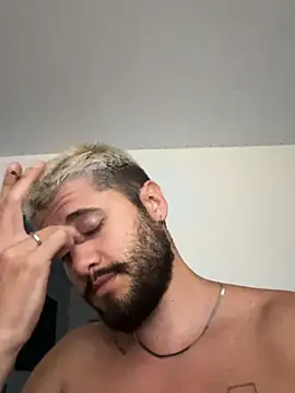 guzz_fit's cam snapshot