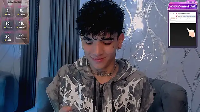 Hellish_centipede's cam snapshot