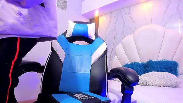 Alexander_Collinss's cam snapshot