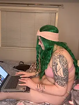 DaisyBlake's cam snapshot