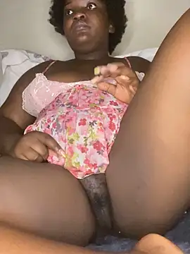 sweet18creamybigpussy's cam snapshot