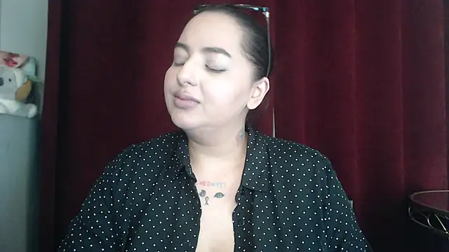 BustyAllyy's cam snapshot