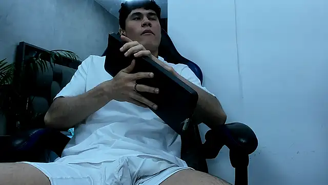 roan_birkin's cam snapshot