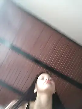 Isaa-bell's cam snapshot