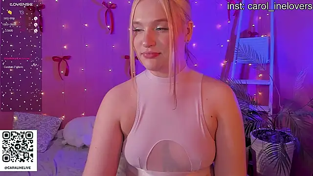 CarolineLovers's cam snapshot