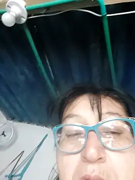 clarita_01's cam snapshot