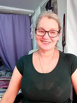 irinamaux live sex cam