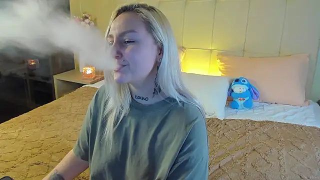 Debbie_Taylor's cam snapshot