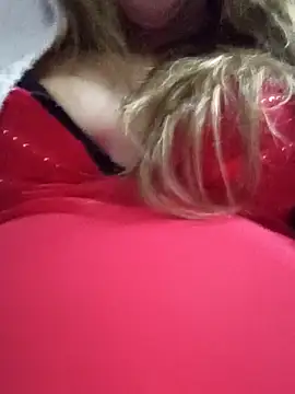 KattyLuuu's cam snapshot