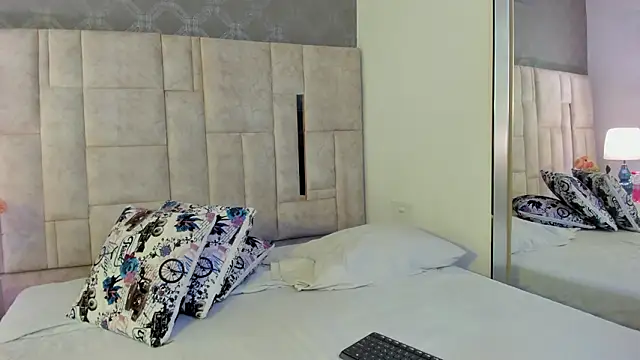 DianneVega's cam snapshot