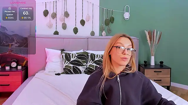 CindyMoriLove's cam snapshot