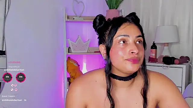 Emilybta's cam snapshot