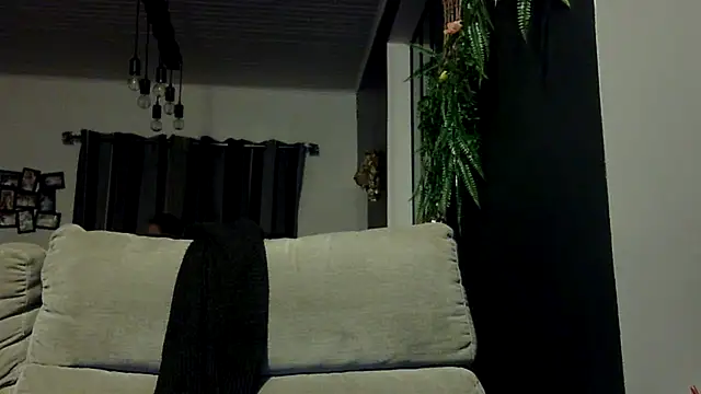 feline27's cam snapshot