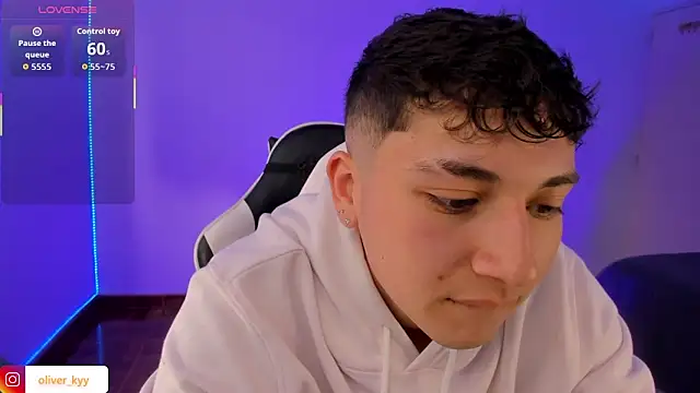 oliver_kyy live sex cam