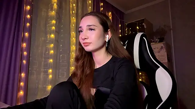 HollyPaw's cam snapshot