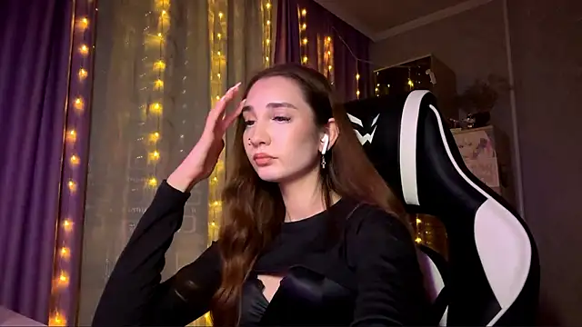 HollyPaw's cam snapshot