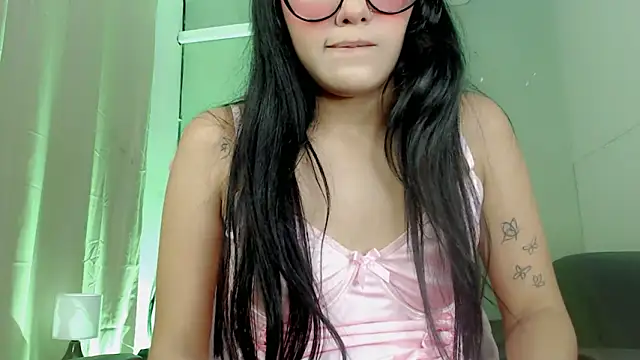 Mishell_hot_'s cam snapshot