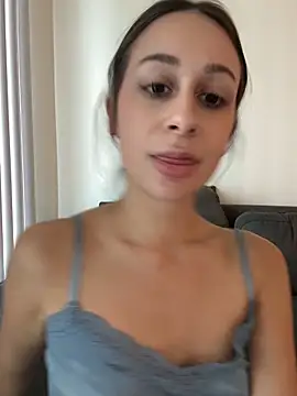 ChiaraSommer live sex cam