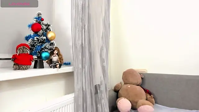 _ellen_meow_'s cam snapshot