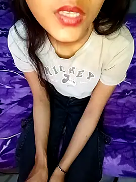 x_chaht's cam snapshot