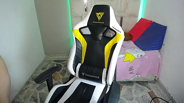 Little_bubu's cam snapshot