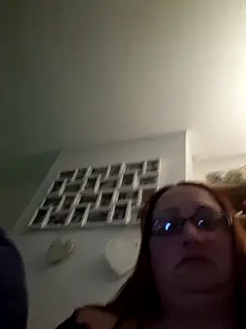 Luscious-LucyXX's cam snapshot