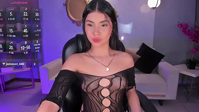 MiaLaurence's cam snapshot