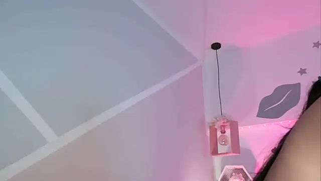 pocahontamoon's cam snapshot