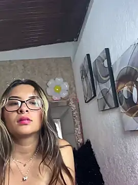 SOPHIIE_LUX_'s cam snapshot