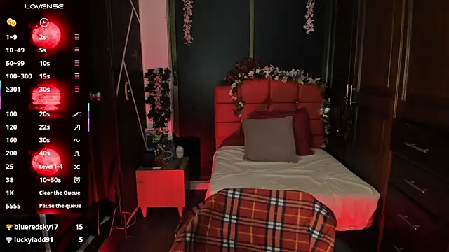 SexyNaf's cam snapshot