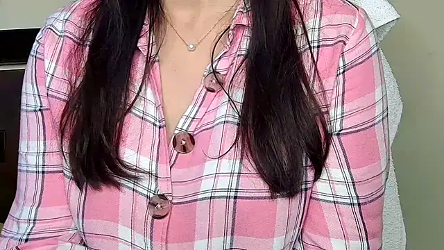 Naina_For_You's cam snapshot