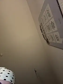 SilkyMira's cam snapshot