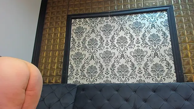 LissaBigTitts's cam snapshot