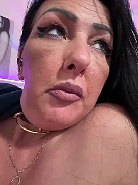 TiffanyRoxx live sex cam